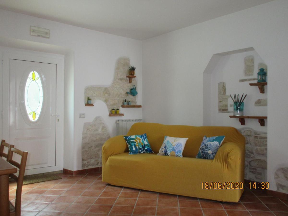 B&B Capo Le Vigne سيرولو المظهر الخارجي الصورة